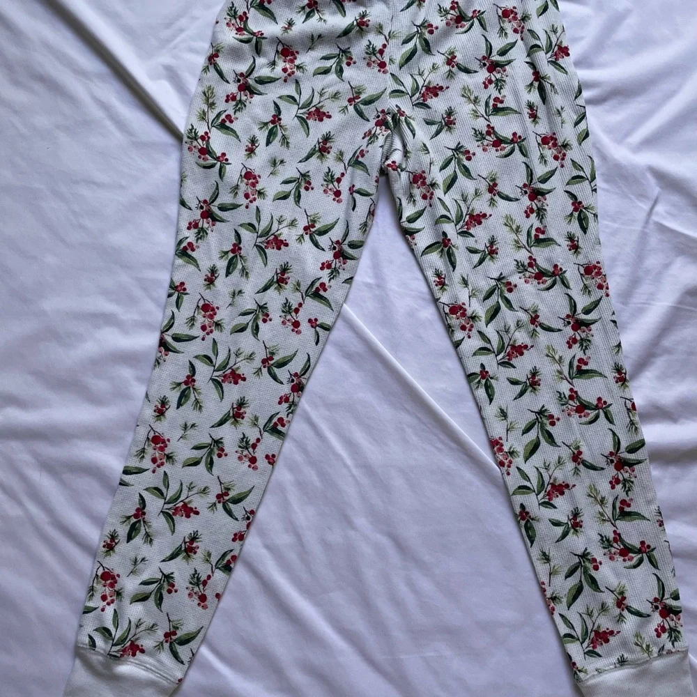 Holiday Pajama set - Picture 3 of 6